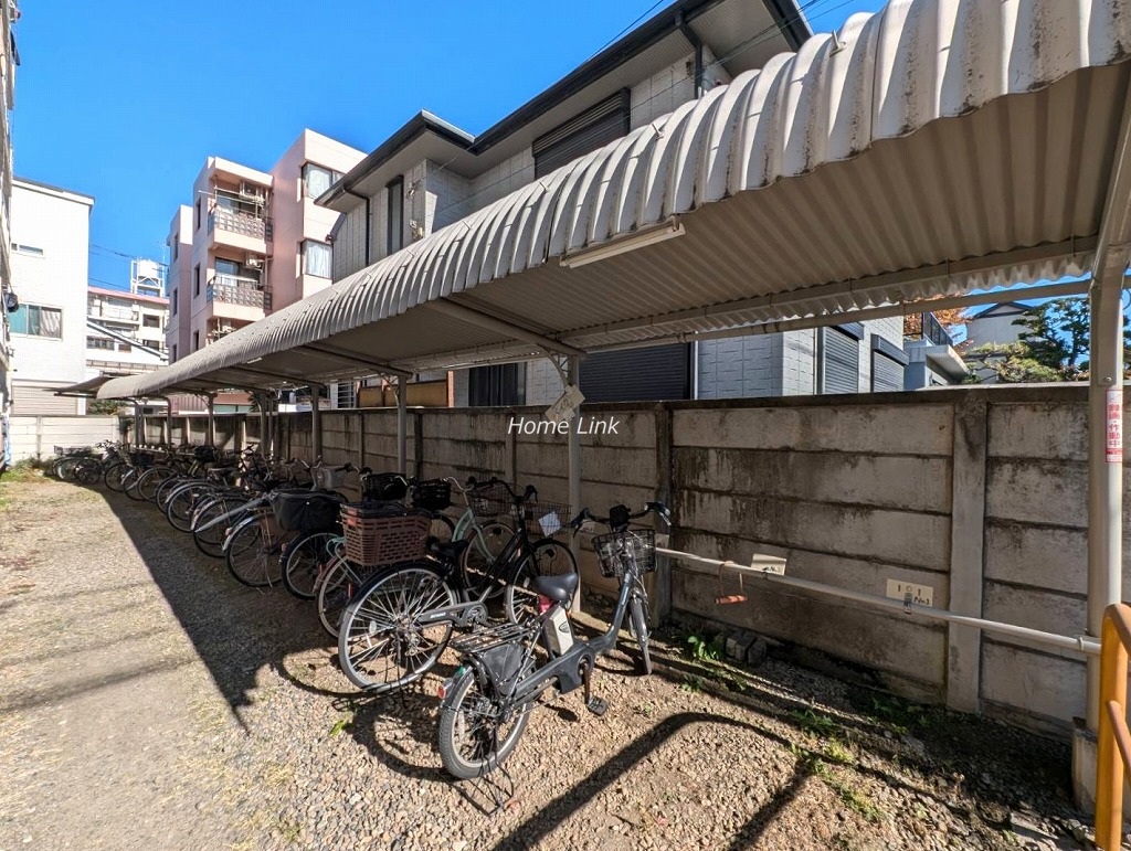 南ときわ台ローヤルコーポ　駐輪場